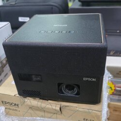 Epson EpiqVision Mini EF-12 Laser ProjectionTV ซื้อมาสามหมื่นกว่า ยังมีกล่อง