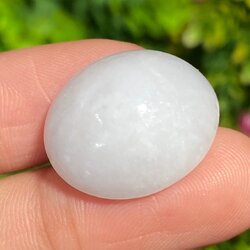 หยกพม่าเจียรนัย (Burmese jade ) 31.06 กะรัต หยกพม่า (jadeite)