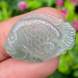 หยกแกะสลัก รูปปลา หยก พม่า แท้ (Burmese jadeite)