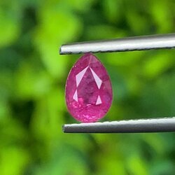 พลอย ทับทิม Ruby sapphire สยาม 0.87 กะรัต (Cts.) VS พลอยแท้ อัญมณีมงคลประจําวันเกิด เครื่องประดับพลอย