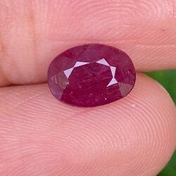 พลอย ทับทิม พม่า (Burmese Ruby Sapphire) 1.78 กะรัต พร้อมใบเซอร์ พลอยแท้ อัญมณีมงคลประจําวันเกิด เครื่องประดับพลอย
