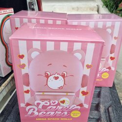Mega Space Molly : Care bear Love a lot 💗 400%+100% ของใหม่ในซีล มี 3 ตัว ตัวละ 4299 บาท ราคานี้หาที่ไหนไม่ได้แล้ว