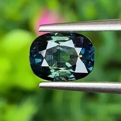 พลอย แซฟไฟร์ 3 สี Tri Color Sapphire 1.97 กะรัต Cts. พลอยแท้ อัญมณีมงคลประจําวันเกิด เครื่องประดับพลอย