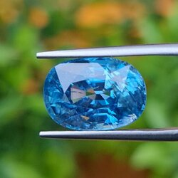 พลอย เพทาย (Zircon) 2.02 กะรัต (Cts.) พลอยแท้ อัญมณีมงคลประจําวันเกิด เครื่องประดับพลอย