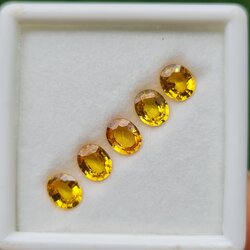พลอย บุษราคัม yellow sapphire 3.57 กะรัต (Cts.) 5 เม็ด (Pcs.) พลอยแท้ อัญมณีมงคลประจําวันเกิด เครื่องประดับพลอย