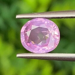 พลอย ชมพู พิ้ง แซฟไฟร์ Pink Sapphire 1.47 กะรัต (Cts.) พลอยแท้ อัญมณีมงคลประจําวันเกิด เครื่องประดับพลอย