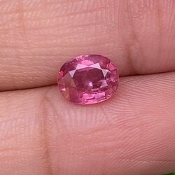 พลอย ชมพู พิ้ง แซฟไฟร์ Pink Sapphire 1.46 กะรัต (Cts.) พลอยแท้ อัญมณีมงคลประจําวันเกิด เครื่องประดับพลอย