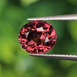 พลอย รูเบลไลต์ ทัวร์มาลีน Rubelite Tourmaline 1.52 กะรัต (Cts.) พลอยแท้ อัญมณีมงคลประจําวันเกิด เครื่องประดับพลอย