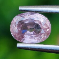พลอย พัดพารัดชา Padparadscha Sapphire 0.85 กะรัต (Cts.) ดิบ พลอยแท้ อัญมณีมงคลประจําวันเกิด เครื่องประดับพลอย