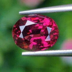 พลอย โรโดไลต์ กาเน็ท Rhodolite Garnet 2.71 กะรัต Cts.พลอยแท้ อัญมณีมงคลประจําวันเกิด เครื่องประดับพลอย
