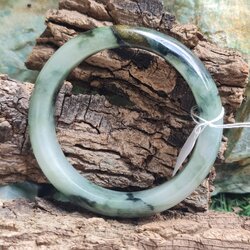 JB6804137 หยก พม่า แท้ Jade กำไลหยก 56.0 มม. (Jadeite bracelet) พม่า (Myanmar)