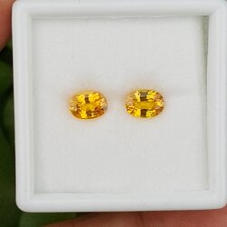 พลอย บุษราคัม yellow sapphire 2 เม็ด 2.28 กะรัต พลอยแท้ อัญมณีมงคลประจําวันเกิด เครื่องประดับพลอย