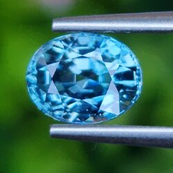 พลอย เพทาย (Zircon) 2.55 กะรัต (Cts.) พลอยแท้ อัญมณีมงคลประจําวันเกิด เครื่องประดับพลอย