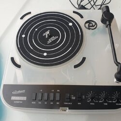 COSMO เครื่องเล่นแผ่นเสียง Gadhouse