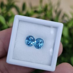 พลอย เพทาย Natural Zircon 4.34 กะรัต (Cts.) 2 เม็ด (2Pcs.) พลอยแท้อัญมณีมงคล ประจําวันเกิด เครื่องประดับพลอย