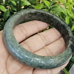 หยก พม่า แท้ Jade กำไลหยก (Jadeite bracelet) พม่า (Myanmar) 61.9 มม.