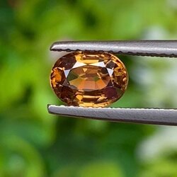 พลอย เพทาย (Zircon) 1.33 กะรัต (Cts.) พลอยแท้ อัญมณีมงคลประจําวันเกิด เครื่องประดับพลอย