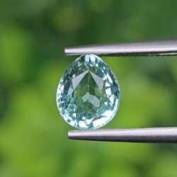 พลอย ทัวร์มาลีน (Tourmaline) 1.42 กะรัต (Cts.) พลอยแท้ อัญมณีมงคลประจําวันเกิด เครื่องประดับพลอย