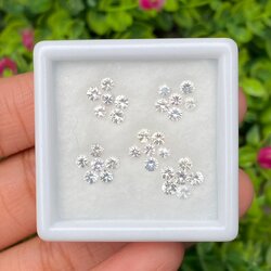 พลอย ขาว ไวท์ แซฟไฟร์ White Sapphire 30 เม็ด 3.50กะรัต (Cts.) พลอยแท้ อัญมณีมงคลประจําวันเกิด เครื่องประดับพลอย