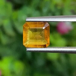 พลอย บุษราคัม yellow sapphire 1.30 กะรัต (Cts.) พลอยแท้ อัญมณีมงคลประจําวันเกิด เครื่องประดับพลอย