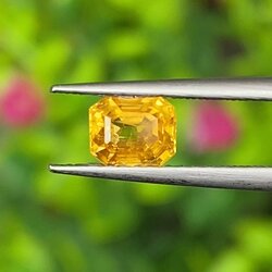 พลอย บุษราคัม Yellow Sapphire 0.93 กะรัต (Cts.) พลอยแท้ อัญมณีมงคลประจําวันเกิด เครื่องประดับพลอย