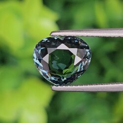 พลอย ทัวร์มาลีน (Tourmaline) 3.27 กะรัต (Cts.) พลอยแท้ อัญมณีมงคลประจําวันเกิด เครื่องประดับพลอย