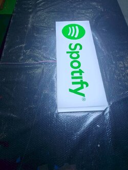 ป้ายกล่องไปอะคริลิคแสงรอบตัว ป้าย Spotity