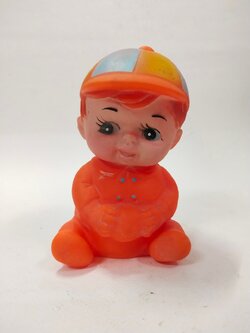 ตุ๊กตายางบีบ รุ่นเก่า รุ่นVintage baby doll ท่านั่ง งานเก่าหายากไม่พบบ่อย รุ่นฮ่องกง มือสองสภาพดีเก่าเก็บตามเวลา