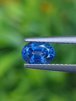 พลอย ไพลิน Blue sapphire 1.11 กะรัต (Cts.) ดิบ unheated พลอยแท้ อัญมณีมงคลประจําวันเกิด เครื่องประดับพลอย