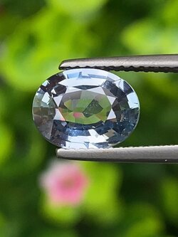 พลอย ไพลิน blue sapphire 2.44 กะรัต(Cts.) ดิบ (Unheated ) พลอยแท้ อัญมณีมงคลประจําวันเกิด เครื่องประดับพลอย