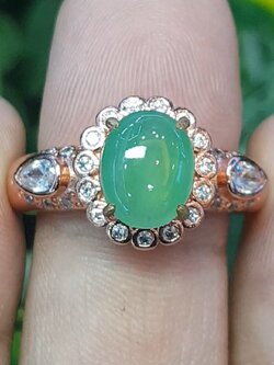 หยก พม่า แท้ Jade แหวนหยก (jadeite) 1.71 กะรัต (Cts.) (Size) 59 ดิบ ไม่ผ่านการปรับปรุง (Type A) พม่า (Myanmar)