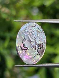 เปลือกหอยมุก แกะสลัก Pearl Shell Carved 3.19 กะรัต (Cts.)