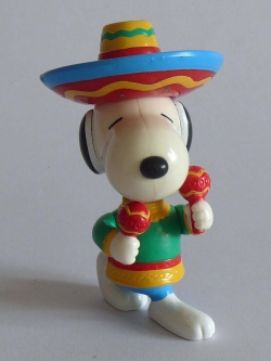 ของสะสมงานเก่าจากแมคโดนัลด์ สนูปปี้ซีรี่ย์ ใส่ชุดประจำชาติต่างๅ