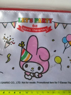 กระเป๋าเอนกประสงค์สีขาว ซิปแดง ลาย My Melody จาก Sanrio ของสะสมจากยูนิลิเวอร์
