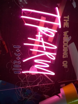 ป้ายไฟนีออนดัด TTP+AKWL