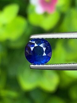 พลอย ไพลิน Blue Sapphire 0.94 กะรัต (Cts.) พลอยแท้ อัญมณีมงคลประจําวันเกิด เครื่องประดับพลอย