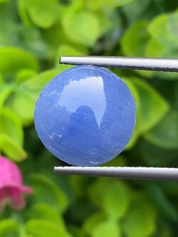 พลอย ไพลิน Blue Sapphire 7.65 กะรัต (Cts.) ดิบ (Unheated) พลอยแท้ อัญมณีมงคลประจําวันเกิด เครื่องประดับพลอย