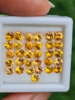 พลอย บุษราคัม yellow sapphire 5.13 กะรัต (Cts.) 31 เม็ด (Pcs.) พลอยแท้ อัญมณีมงคลประจําวันเกิด เครื่องประดับพลอย