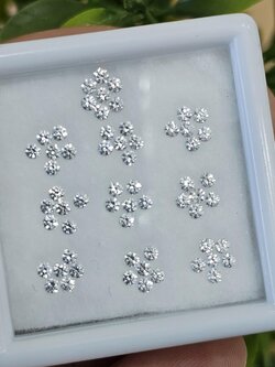 พลอย เพทาย Natural Zircon 3.09 กะรัต (Cts.) 61 เม็ด (Pcs.) พลอยแท้ อัญมณีมงคลประจําวันเกิด เครื่องประดับพลอย