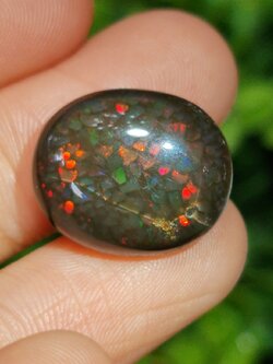 พลอย แบล็ก โอปอล Black Opal 15.76 กะรัต (Cts.) ดิบ (Unheated) พลอยแท้ อัญมณีมงคลประจําวันเกิด เครื่องประดับพลอย