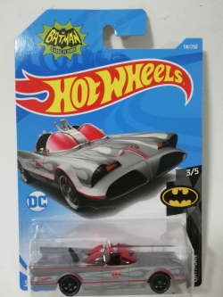 รถเหล็กฮ็อตวีล Batman Classic, TV series สีเงิน, die cast car , รถเหล็ก รถแบทแมนคลาสิกสีเงิน