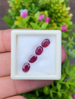 พลอย ทับทิม (Ruby Sapphire) 4 เม็ด 1.77 กะรัต (Cts.) พลอยแท้ อัญมณีมงคลประจําวันเกิด เครื่องประดับพลอย