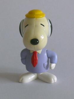 ของสะสมงานเก่าจากแมคโดนัลด์ สนูปปี้ซีรี่ย์ ใส่ชุดประจำชาติต่างๅ