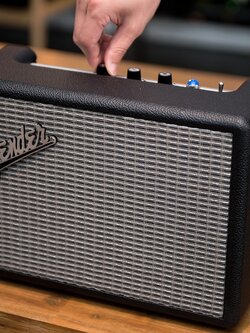 รับซื้อลําโพง fender | รับซื้อลําโพง fender มือสอง ให้ราคาดีที่สุด รับถึงที่ แทบไม่ต้องเทียบราคา