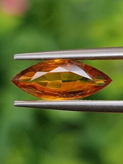 พลอย บุษราคัม yellow sapphire 1.86 กะรัต (Cts.) พลอยแท้ อัญมณีมงคลประจําวันเกิด เครื่องประดับพลอย