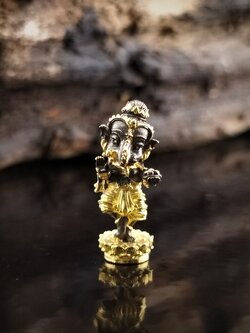 พระพิฆเนศน้อย คเณศนาฏย รหัส 4 เนื้อขันลงหินลงทอง