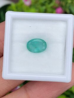 พลอย มรกต Natural Emerald แซมเบีย 1.25 กะรัต (Cts.) พลอยแท้ อัญมณีมงคลประจําวันเกิด เครื่องประดับพลอย