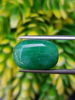 หยกพม่าเจียรนัย (Burmese jade ) 12.36 กะรัต หยกแท้ อัญมณีมงคลประจําวันเกิด เครื่องประดับหยก