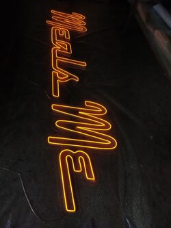 ไฟนีออน เฟค