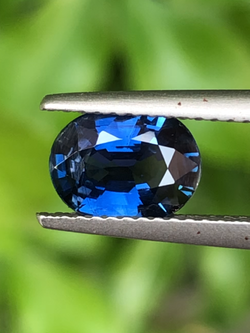 พลอย ไพลิน Blue Sapphire 1.61 กะรัต (Cts.) พลอยแท้ อัญมณีมงคลประจําวันเกิด เครื่องประดับพลอย